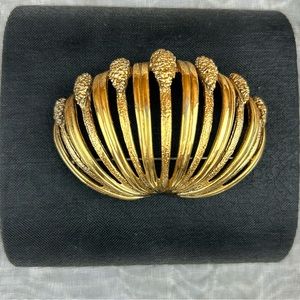 RARE Vintage (65)Tortolani Gold Tone Brooch Old Money Quiet Luxury One of A Kind